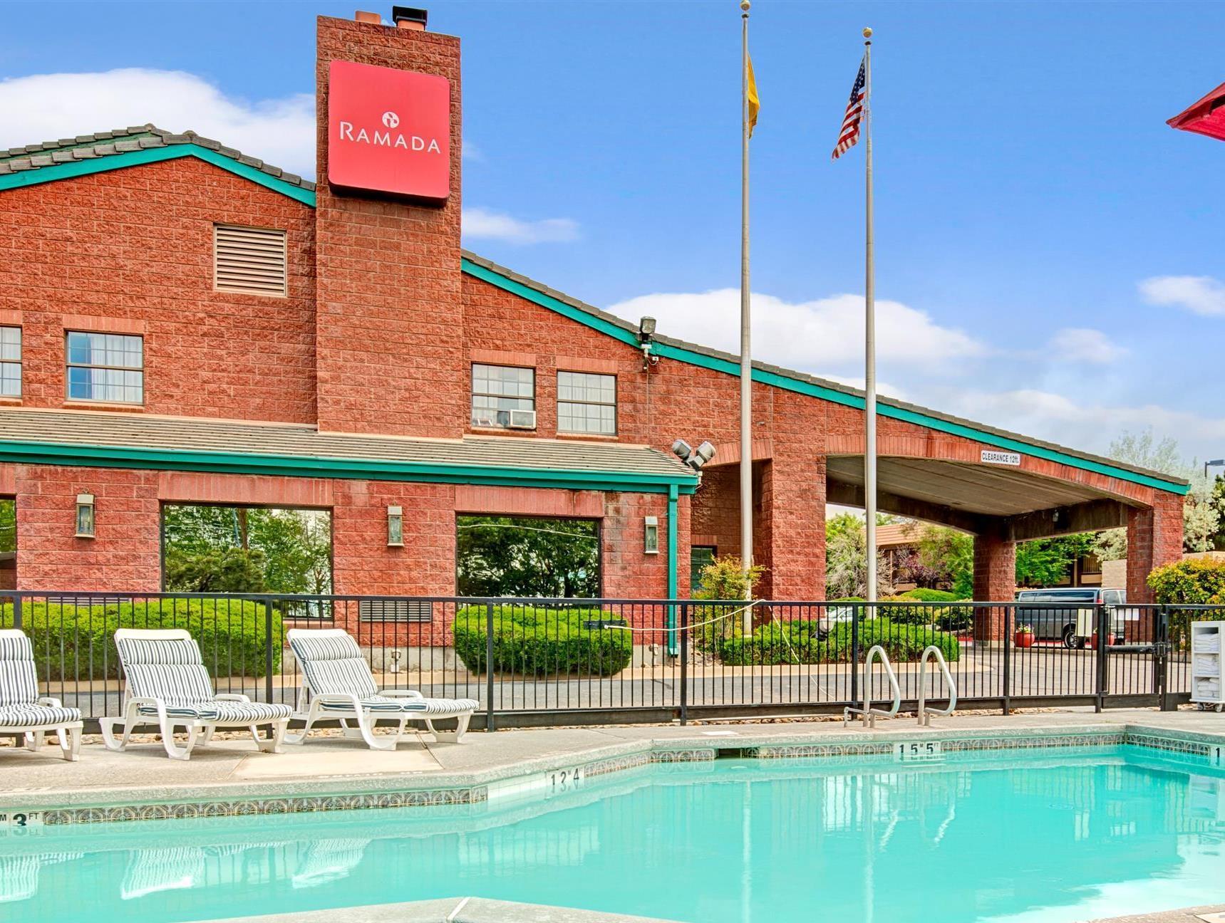 Ramada by Wyndham Albuquerque Airport Exterior foto