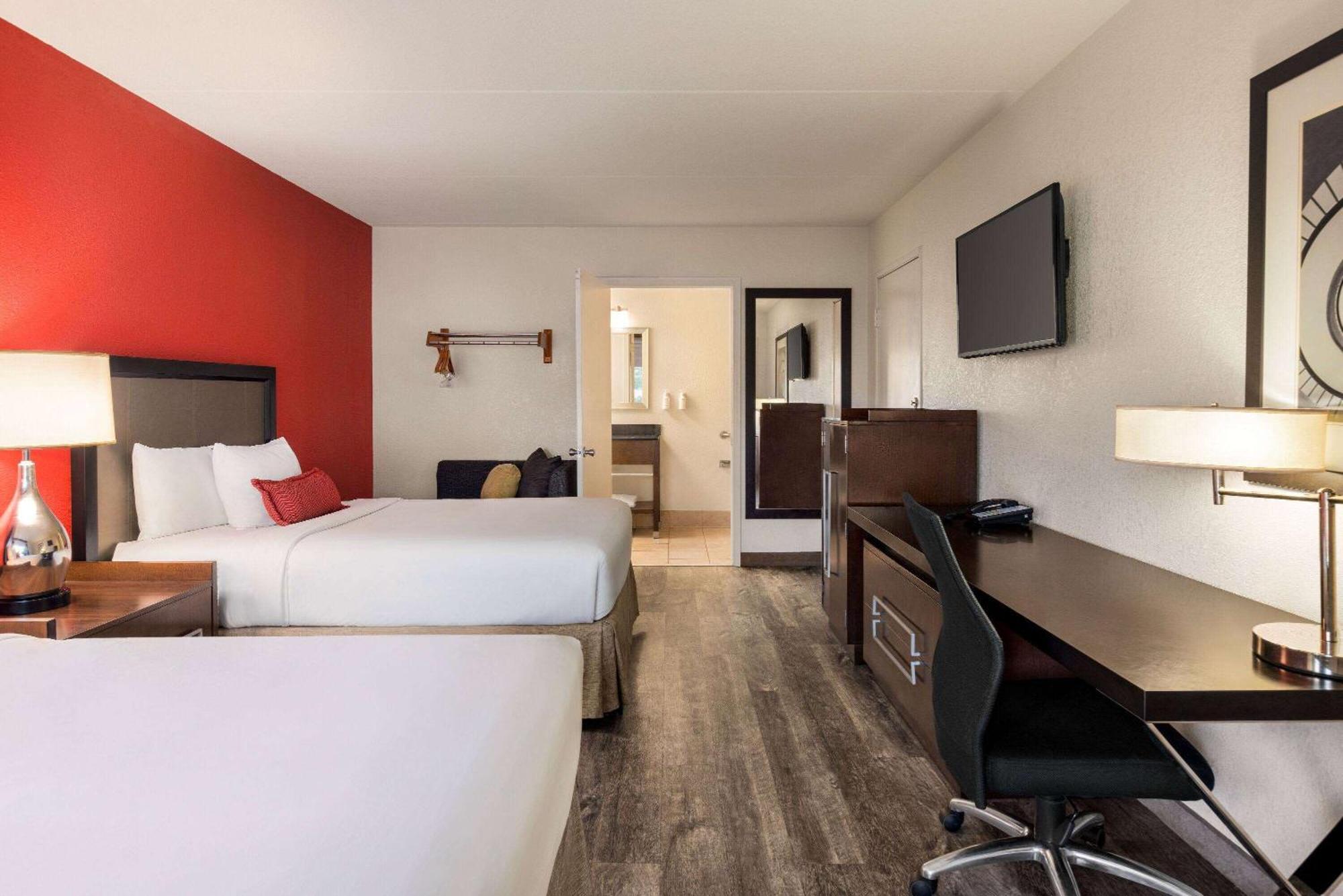 Ramada by Wyndham Albuquerque Airport Exterior foto